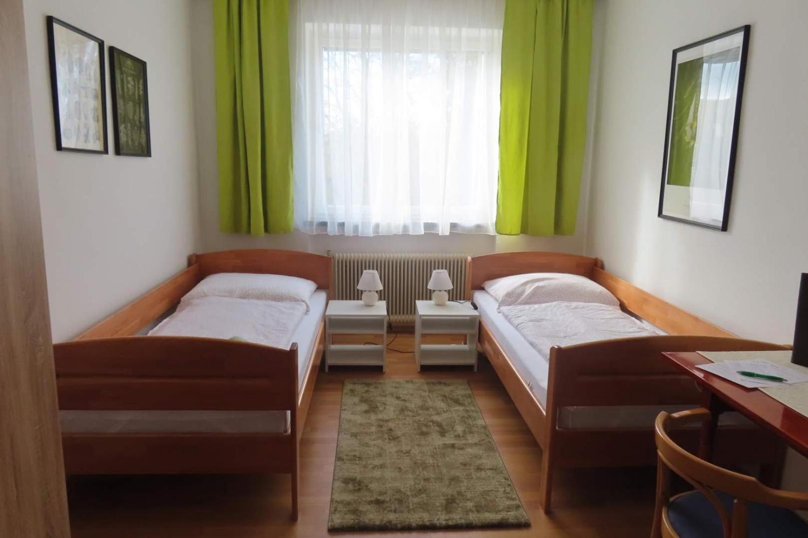 Gaestehaus Franz Kroatisch Geresdorf ภายนอก รูปภาพ