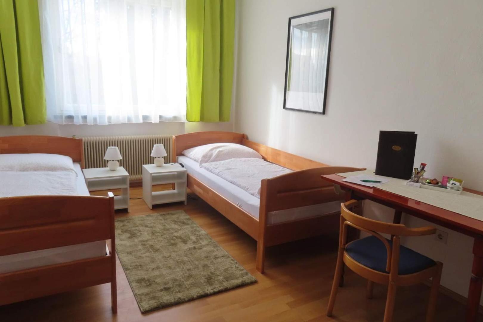 Gaestehaus Franz Kroatisch Geresdorf ภายนอก รูปภาพ